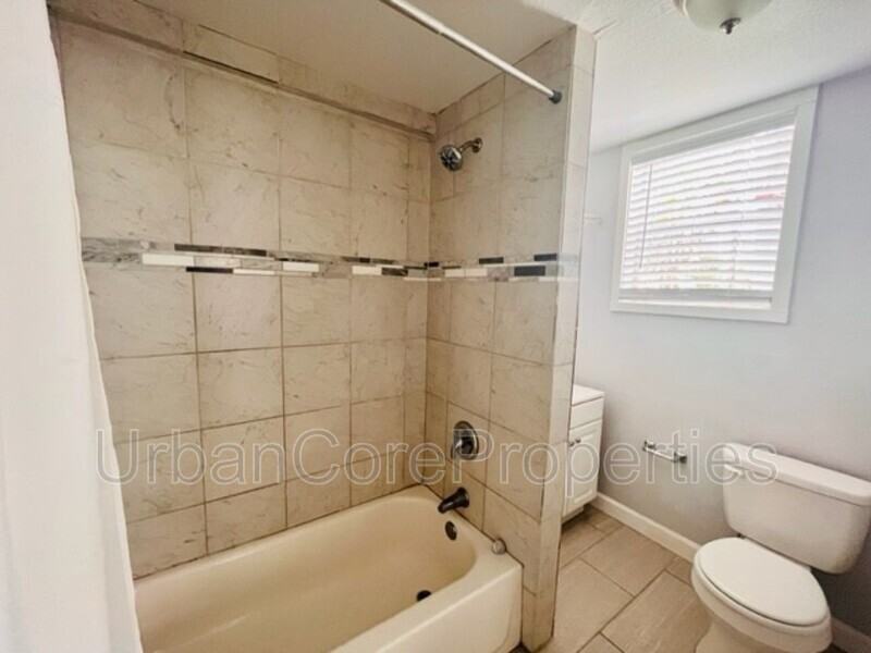 419 4th St N #3 - Photo 7 of 8