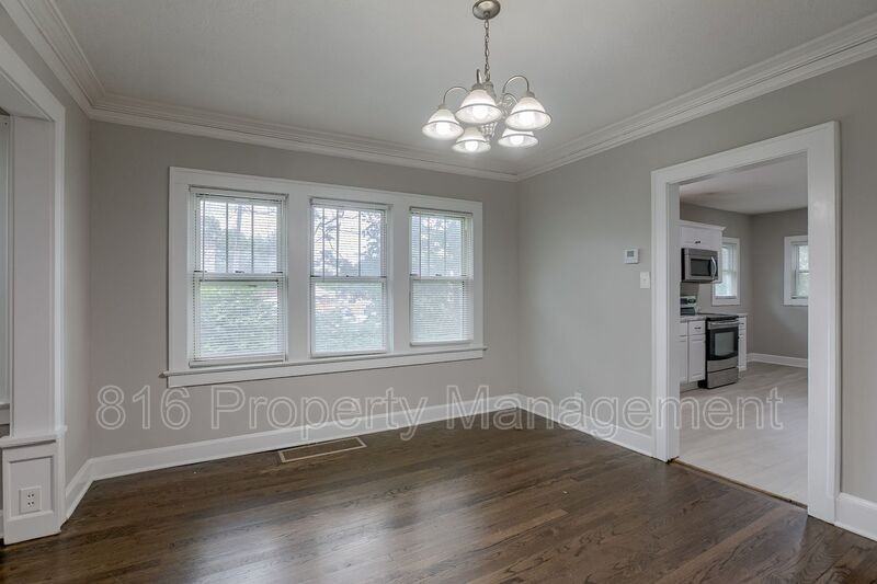 2431 E 68th St - Photo 4 of 24