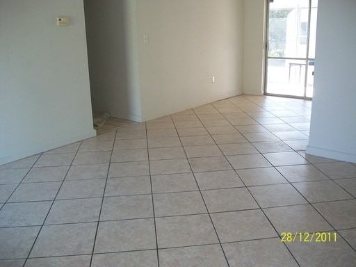 824 Mohawk Ave - Photo 2 of 9