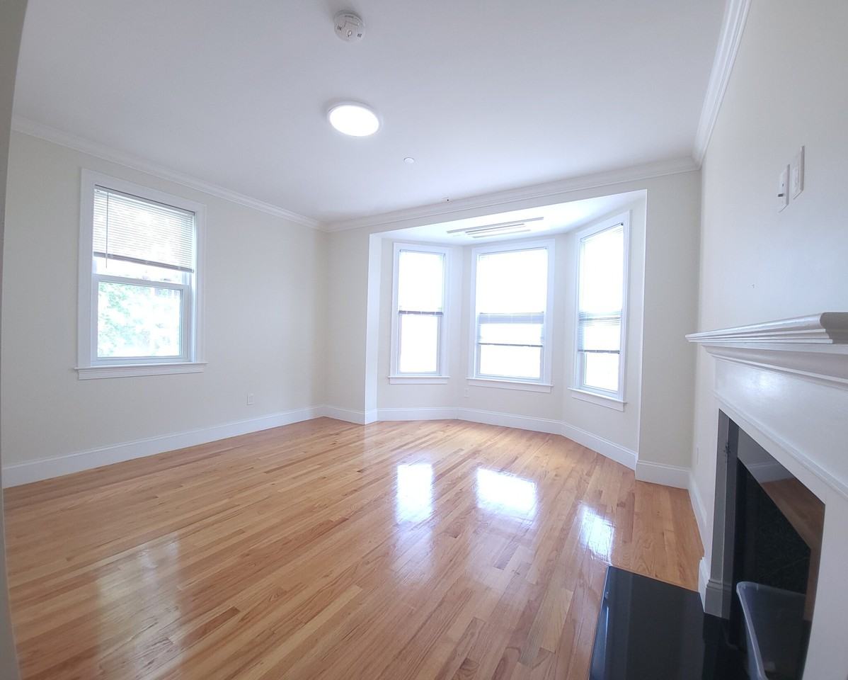 Harris St #2 - Photo 7 of 42