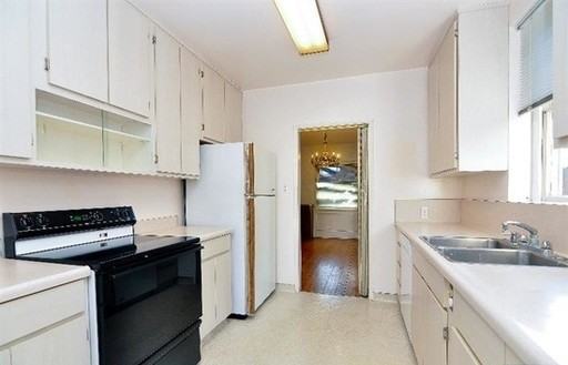 1516 Coolidge Ave - Photo 2 of 5