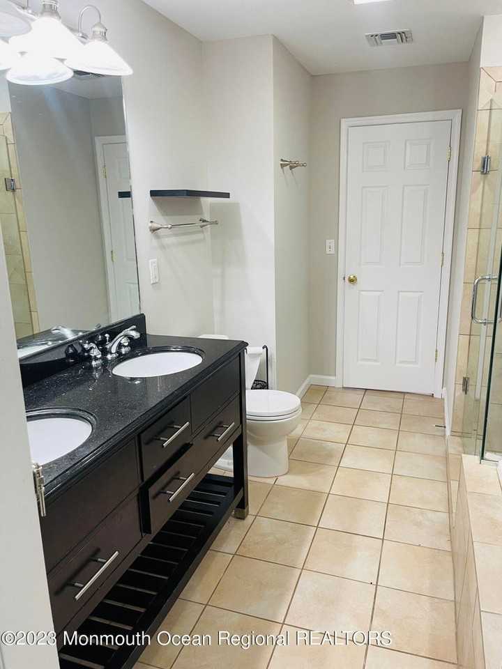 1137 Woodmere Drive - Photo 3 of 4