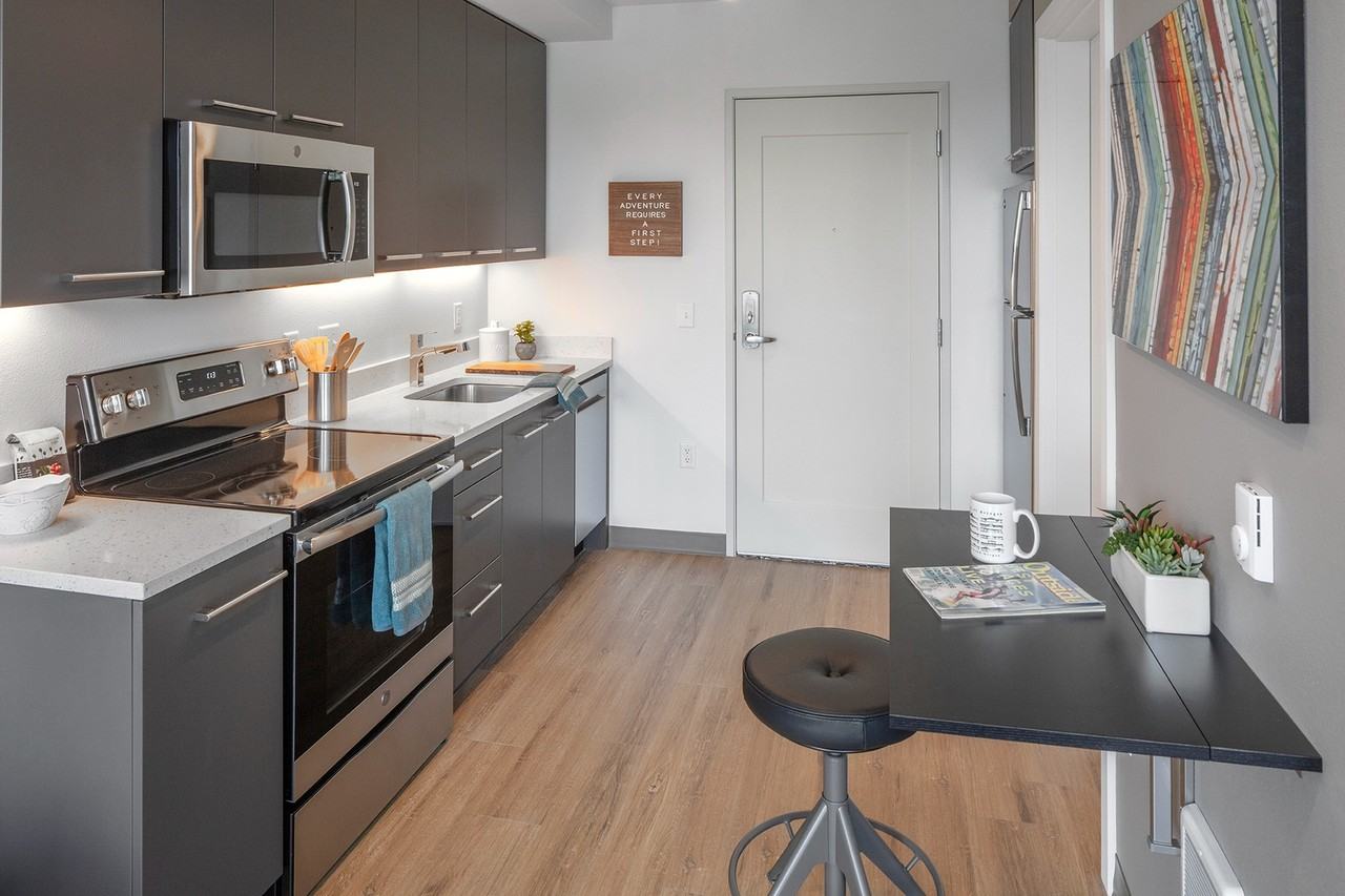 Aniva - Photo 4 of 31