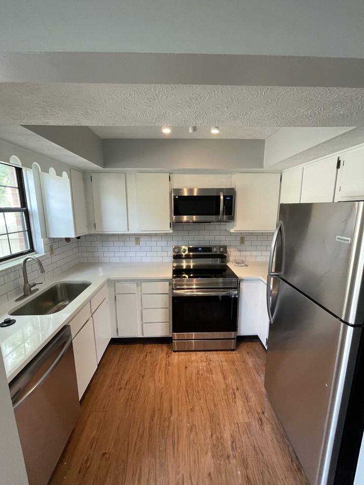 6451 Brookedge Ct #4 - Photo 2 of 19