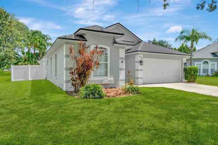 2938 Hickory Grove Dr - Photo 3 of 48