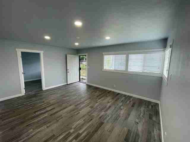 12851 Wright Avenue - 12861 B #12861B - Photo 3 of 17