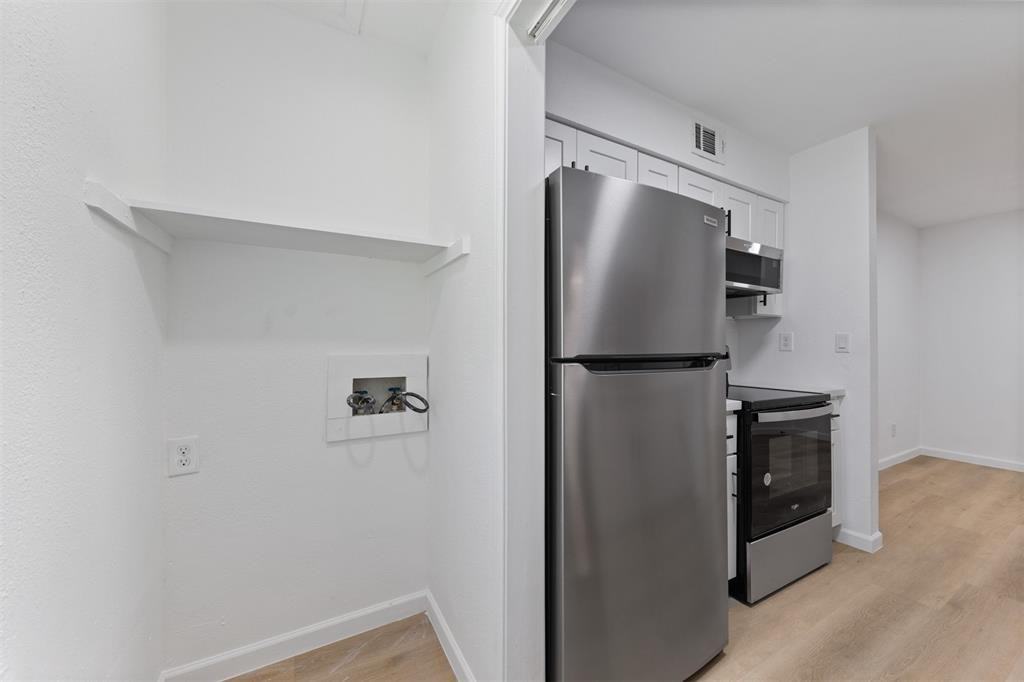 815 Lyle West Ave #C - Photo 5 of 15