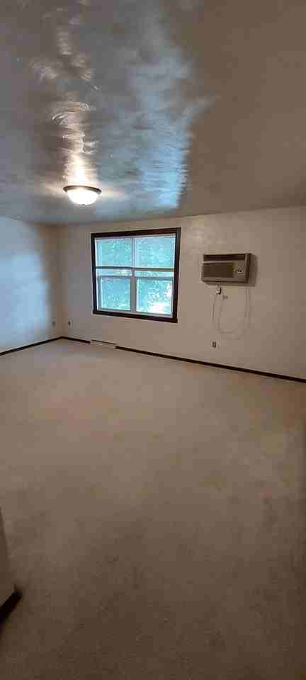 2015 Eastman Ave #2015 - Photo 4 of 7