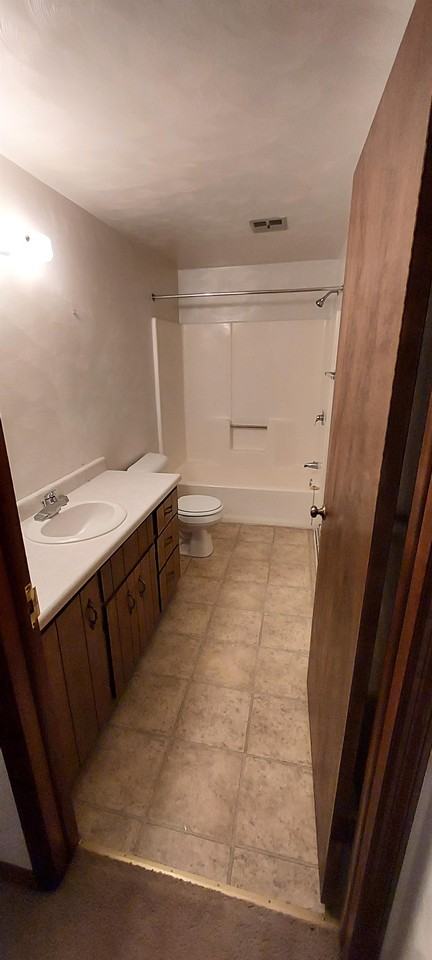 2015 Eastman Ave #2015 - Photo 6 of 7