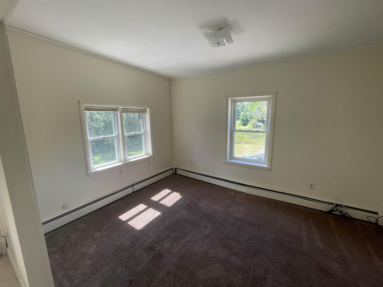 162 Woodlawn Ave #1 - Photo 3 of 4