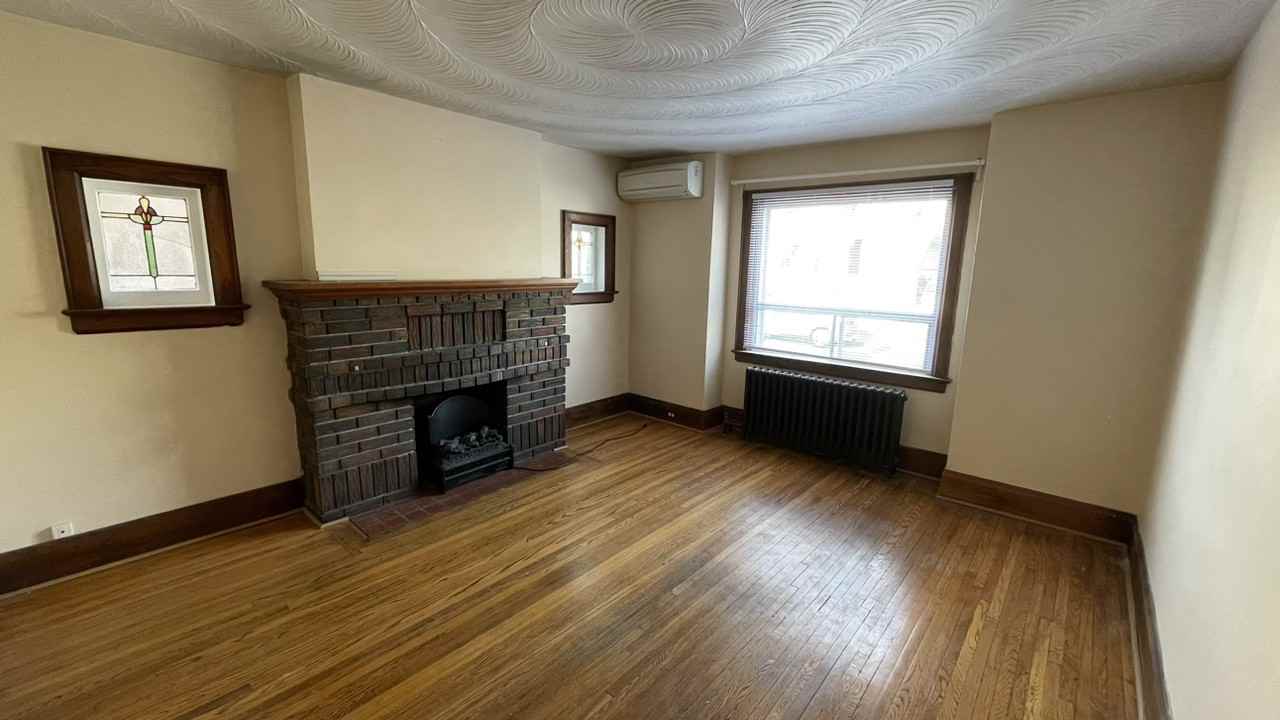 649 Annette St - Photo 2 of 18