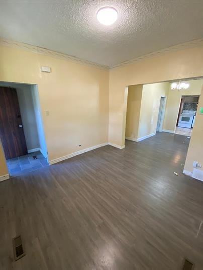 109 Andrews St - Photo 3 of 9