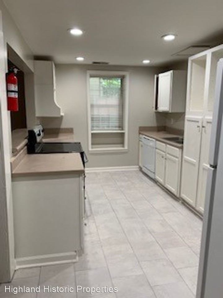 2916 10th Avenue South - Photo 2 of 7