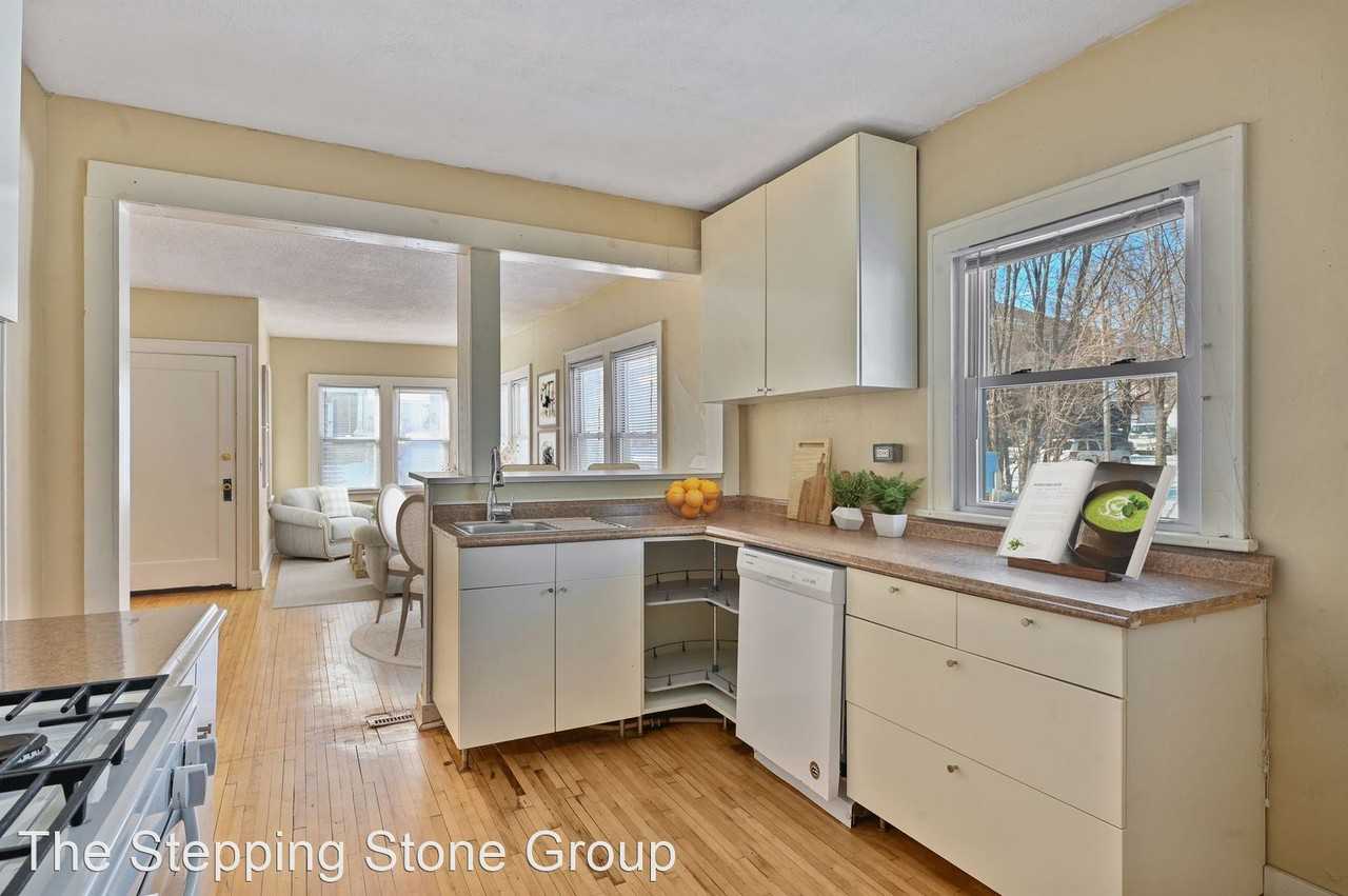 240 Irving Avenue North - Photo 3 of 13