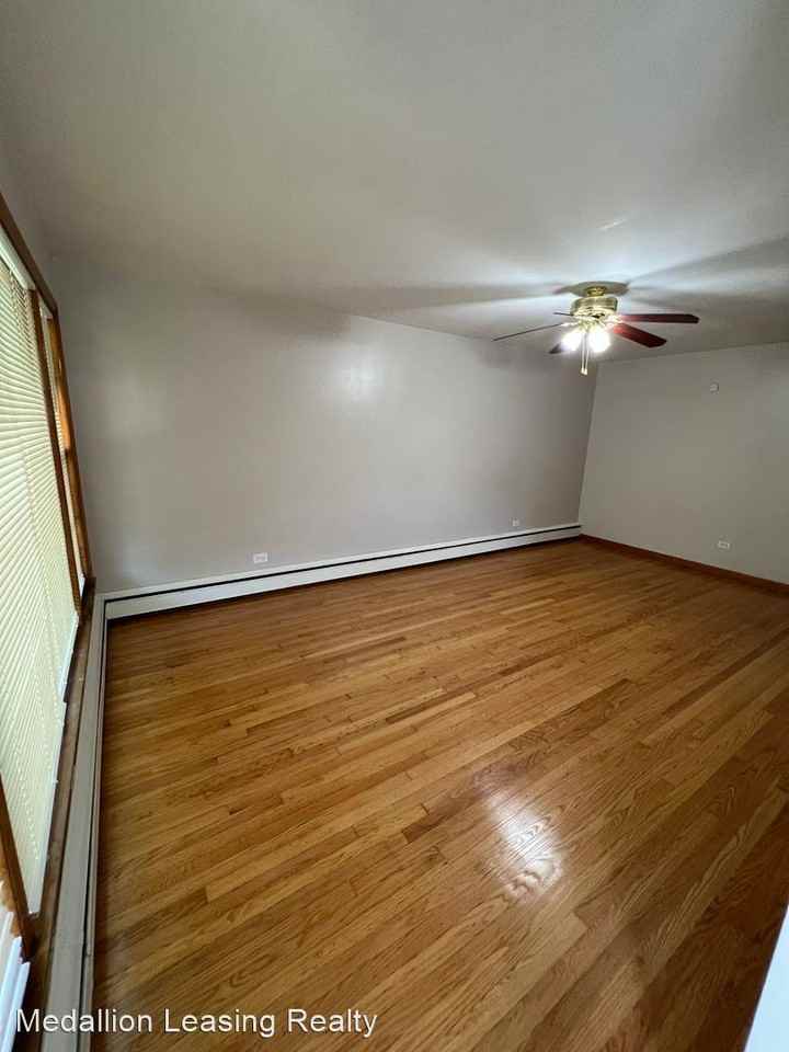 9307 S Indiana Ave - Photo 3 of 22