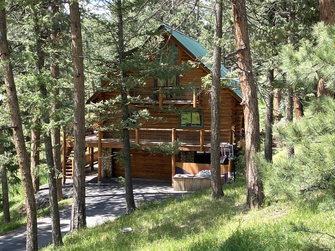 4660 Independence Trl - Photo 2 of 37