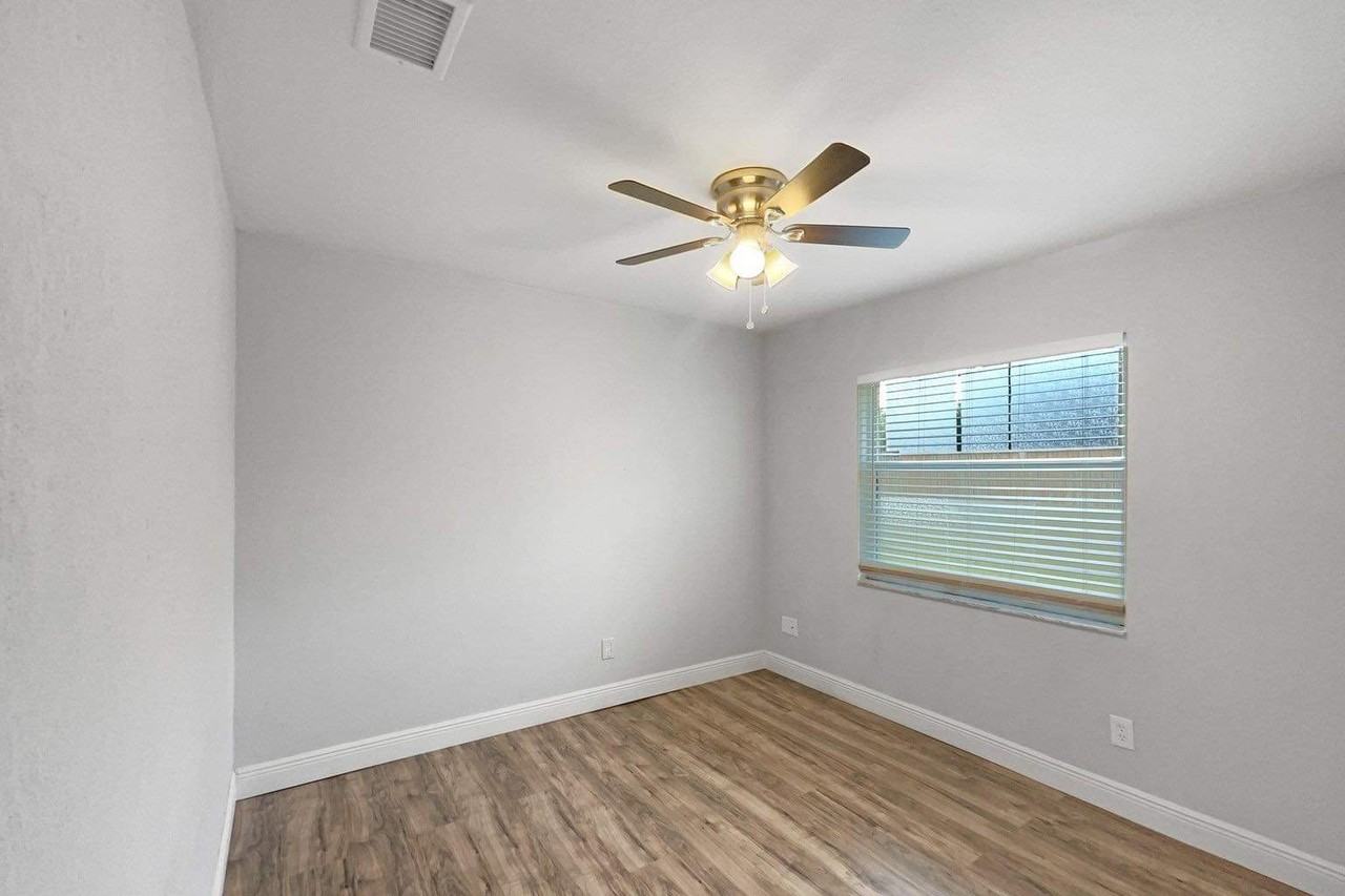 2440 Lake Jackson Cir #NA - Photo 2 of 15