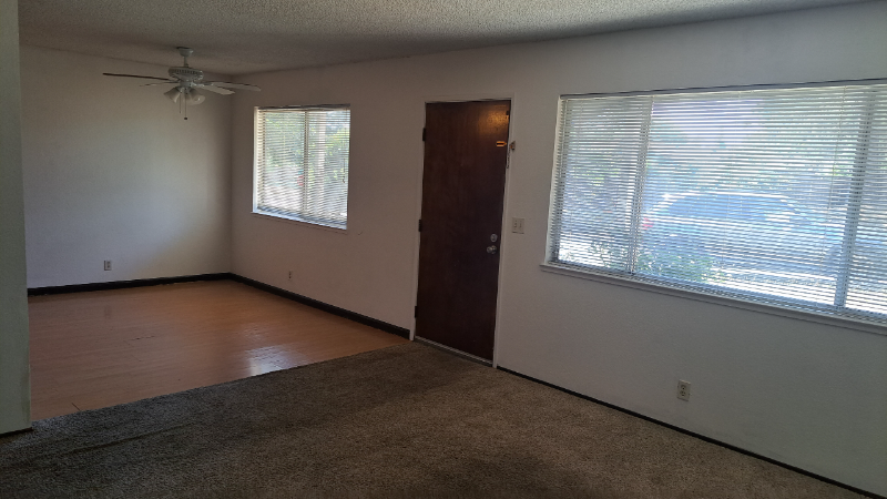 464 Cappella Dr - Photo 2 of 12
