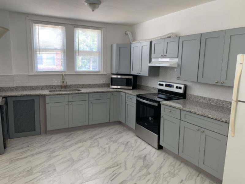305 W Godfrey Ave - Photo 2 of 9