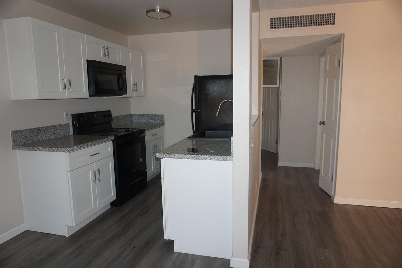 3028 N Edith Blvd #3028 - Photo 2 of 20