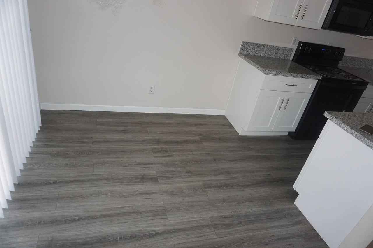 3028 N Edith Blvd #3028 - Photo 3 of 20