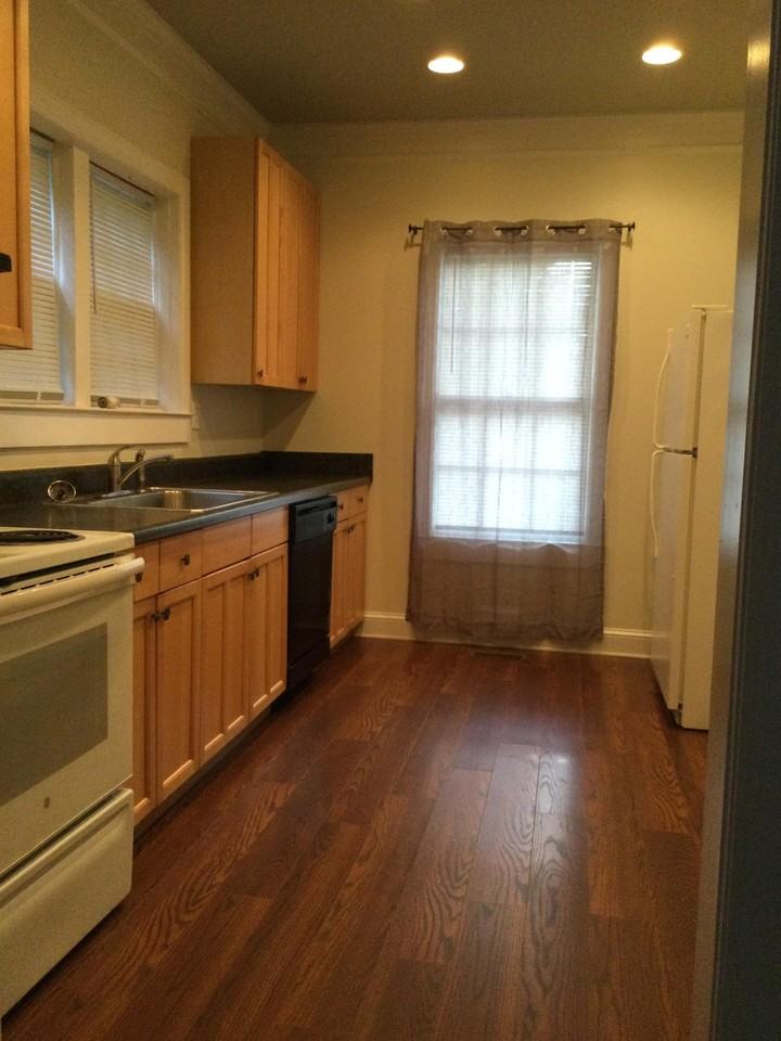 605 W South Main St #1 - Photo 6 of 21