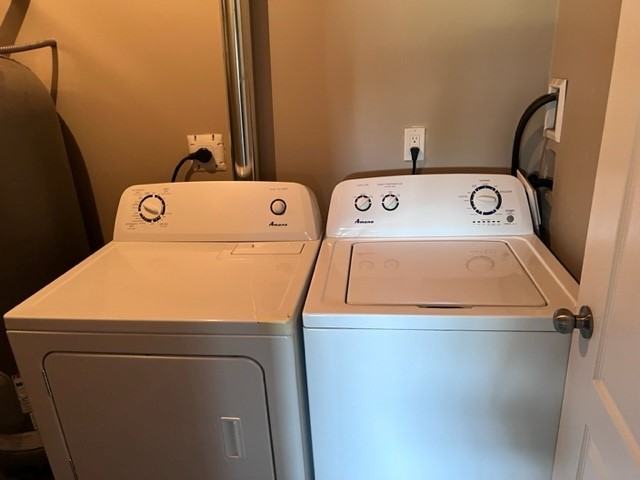 1642 101 Ave #1642 - Photo 7 of 8