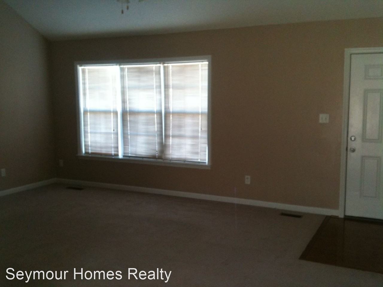 103 Laredo Dr - Photo 2 of 22