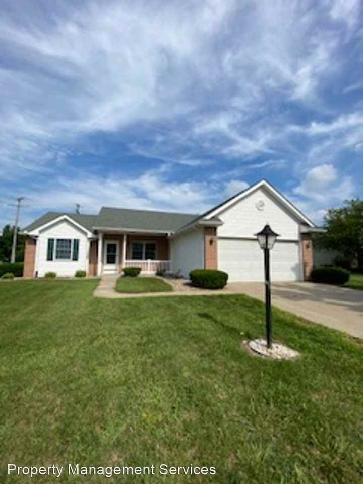 128 Redspire Blvd - Photo 2 of 50