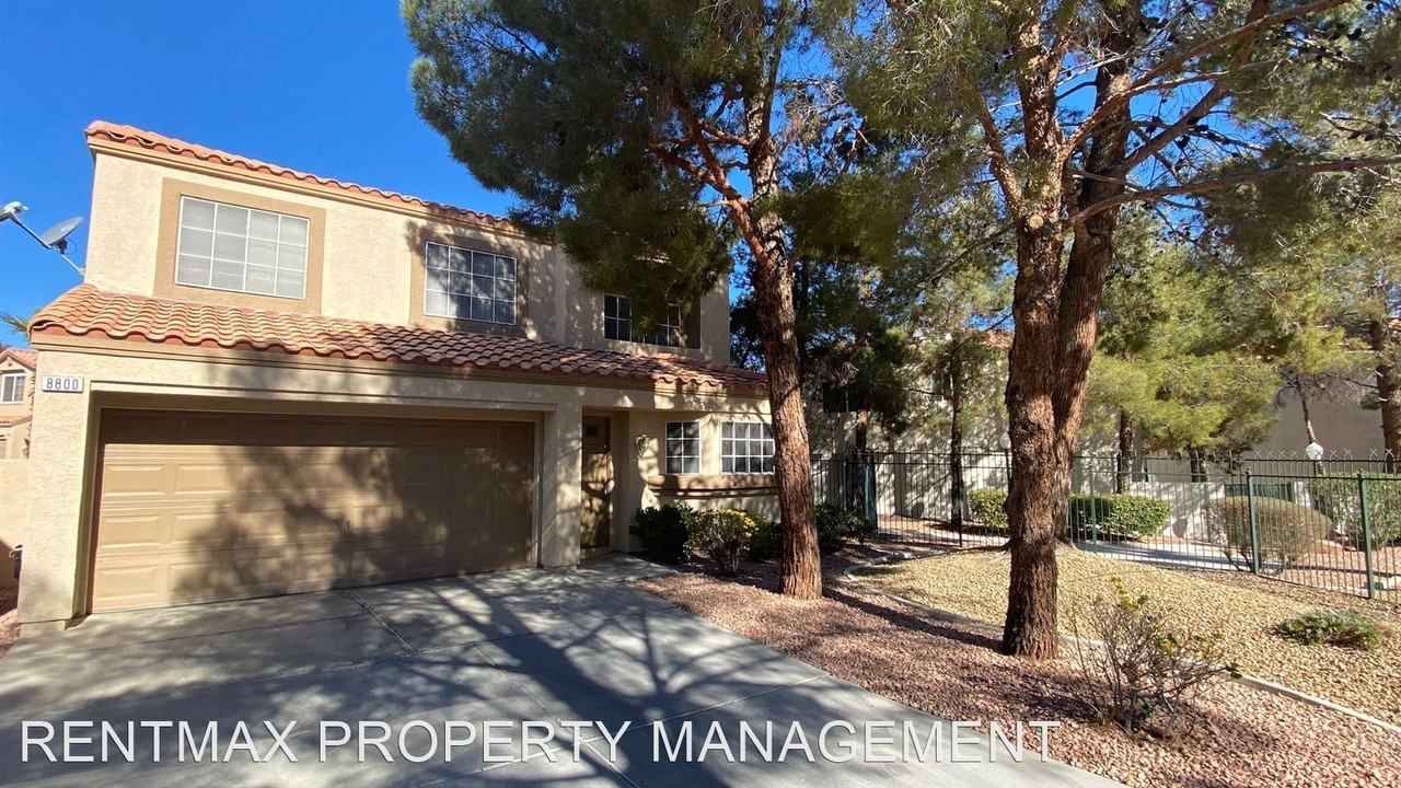 8800 Sandringham Ave - Photo 2 of 21