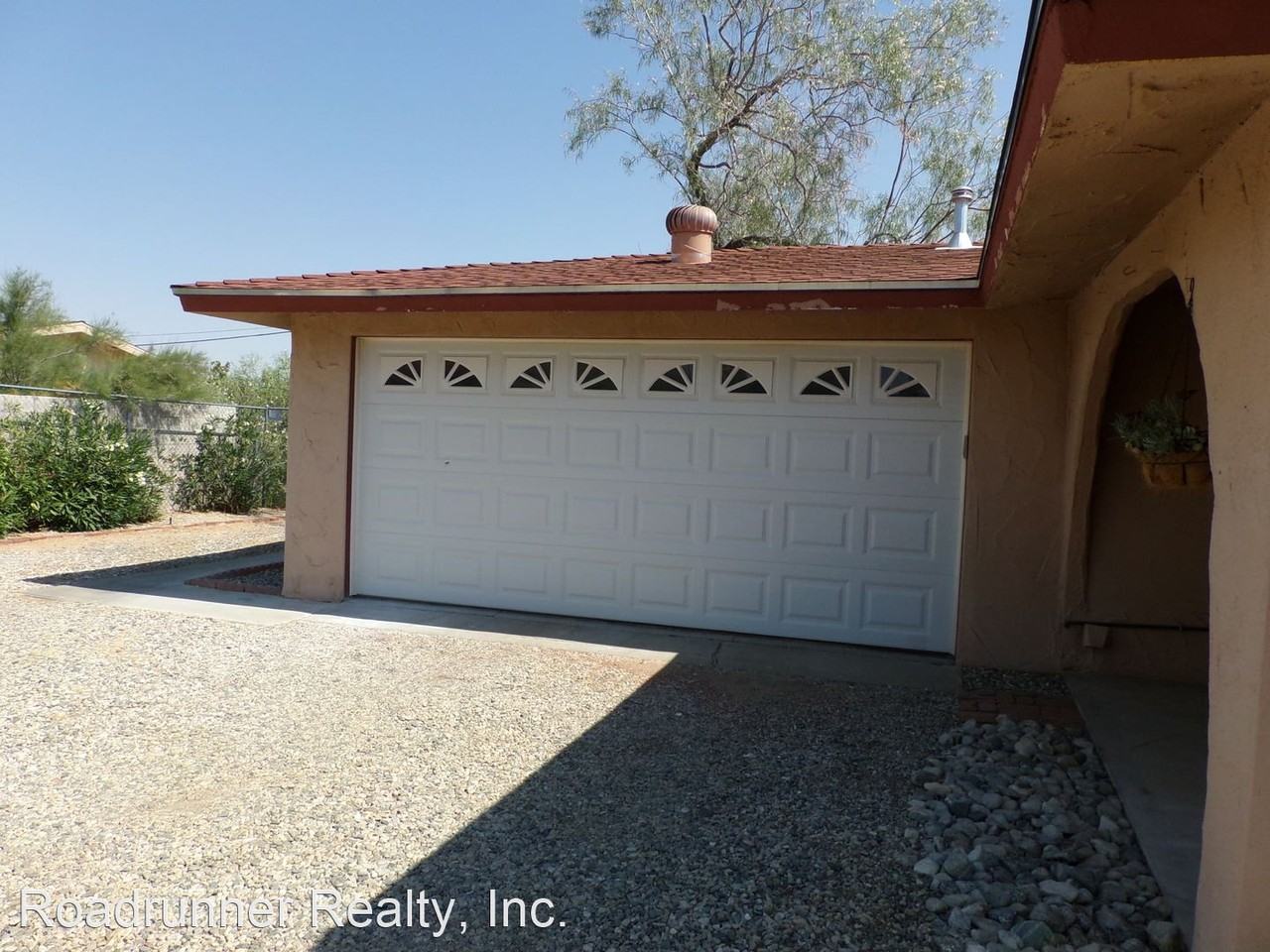 58129 Pueblo Trl - Photo 2 of 22