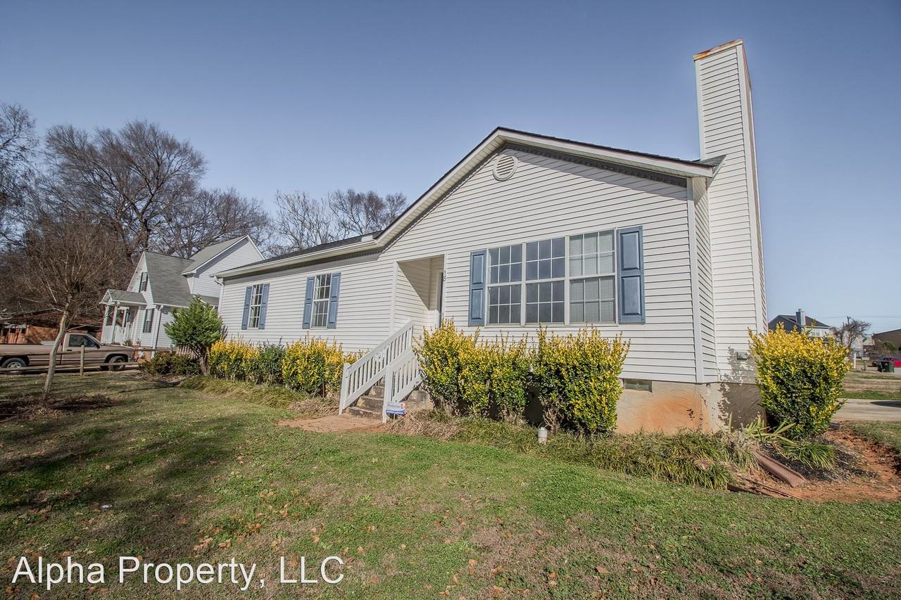 18 Warren Ct - Photo 2 of 17