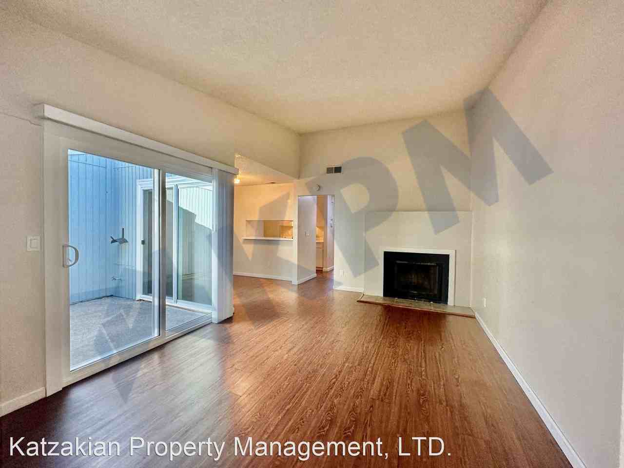 5558 - 5560 - 5562 Tree Swallow Court - Photo 3 of 17