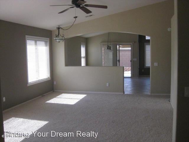 16605 W Post Dr - Photo 3 of 17