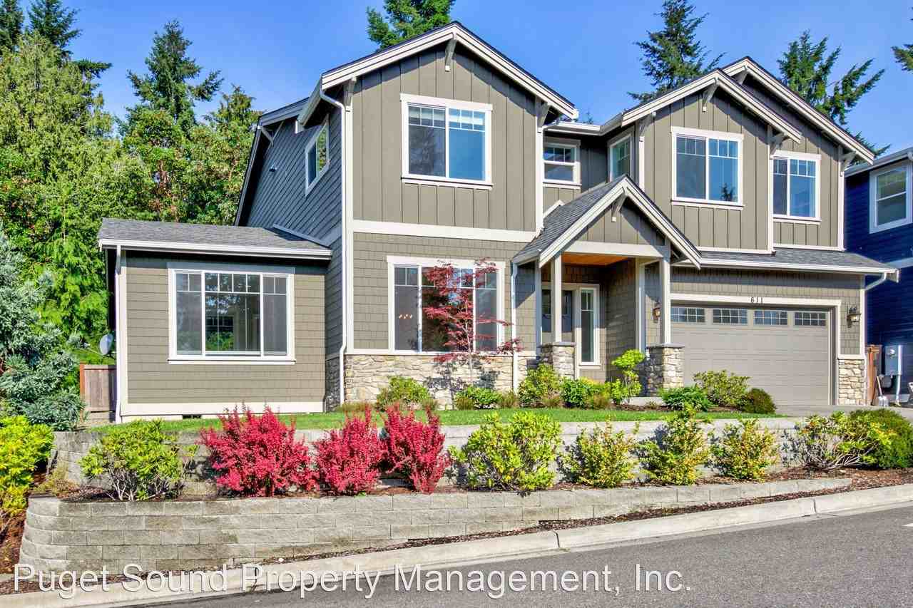 611 Landmark Ct Ne - Photo 2 of 43