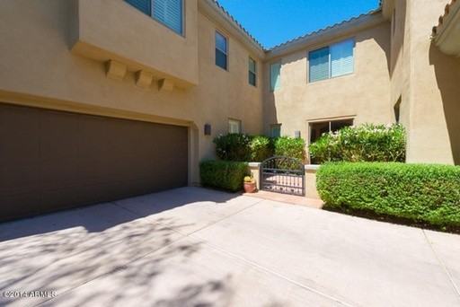 3667 E Crest Ln - Photo 3 of 24