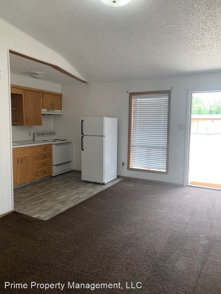 1515 W 18th Street - Photo 3 of 11