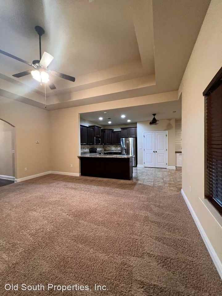 3903 Tuscany Way - Photo 2 of 13