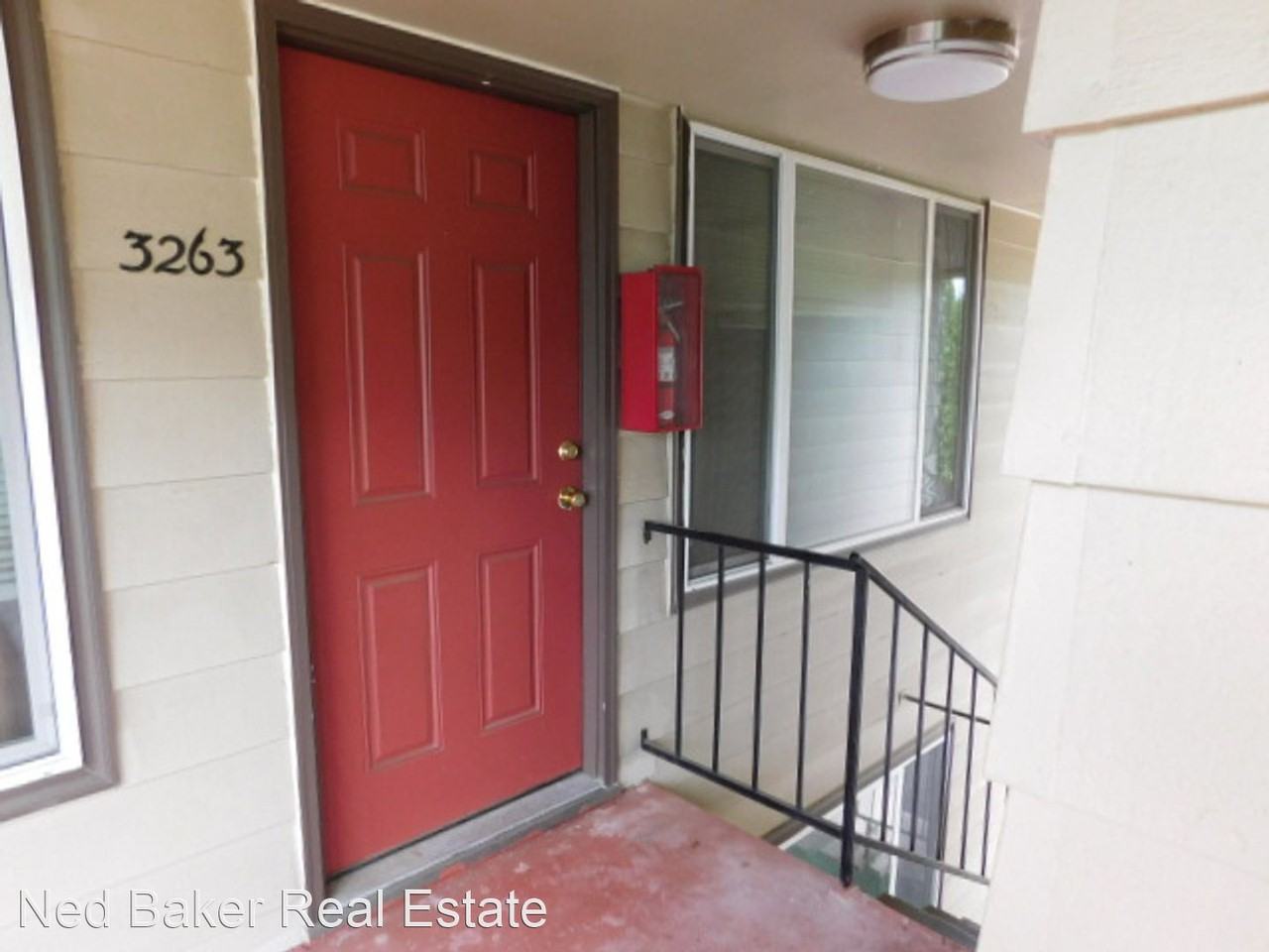 3233 Center St. NE - Photo 2 of 10