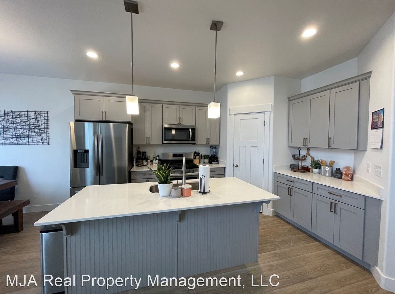 1528 W Truss Dr - Photo 3 of 21