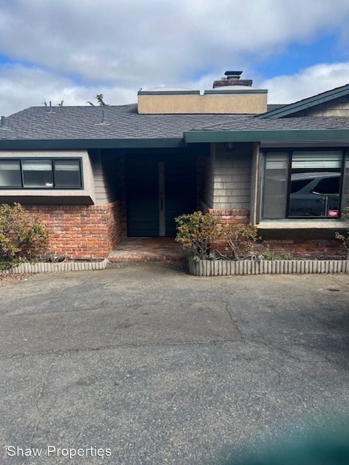 399 Somerset Rd. - Photo 2 of 37