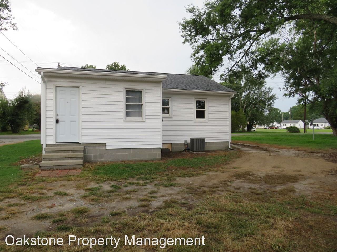 706 Pegram Ln - Photo 2 of 6