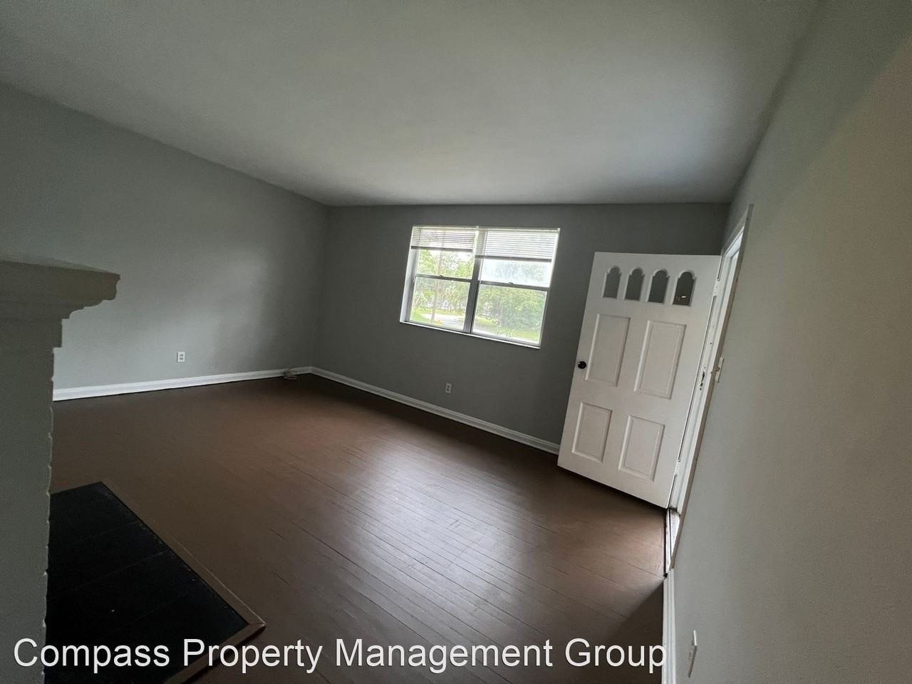 5543 Lakewood Cir E - Photo 3 of 18