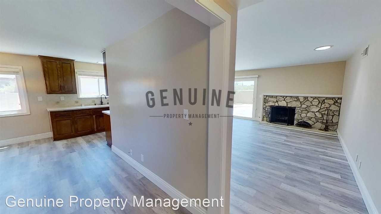 185 Harvard Ln - Photo 2 of 28