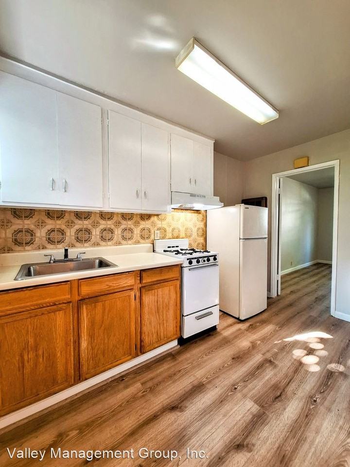 1345 Market St #2 - Photo 2 of 10