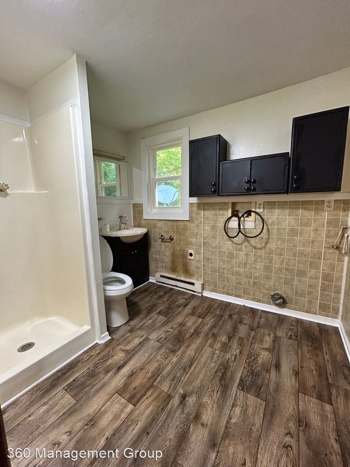 11993 Irvine Rd - Photo 3 of 7