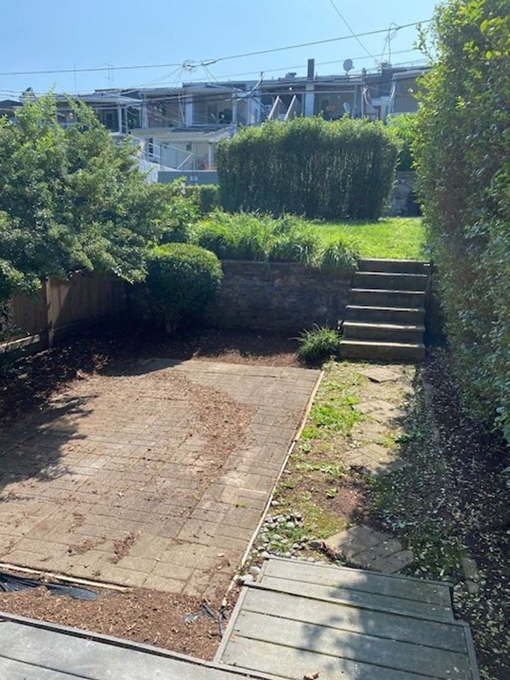 125 Kent Way - Photo 2 of 13