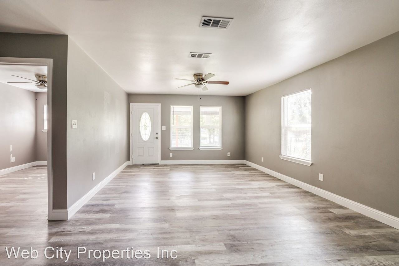 508 S Jesse Lee St - Photo 2 of 13