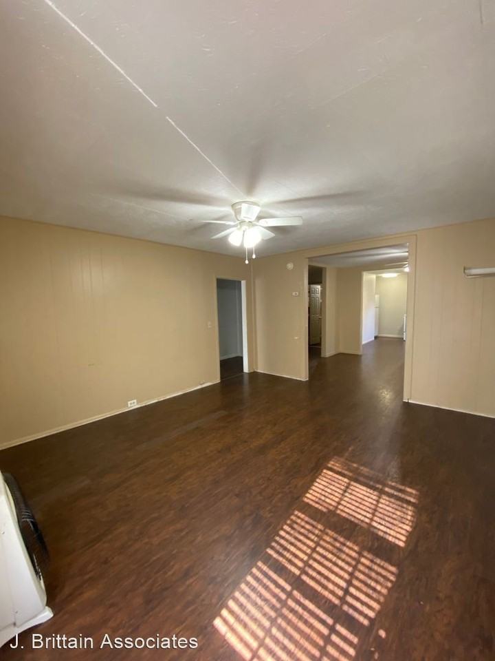 309 Francis St E - Photo 2 of 15