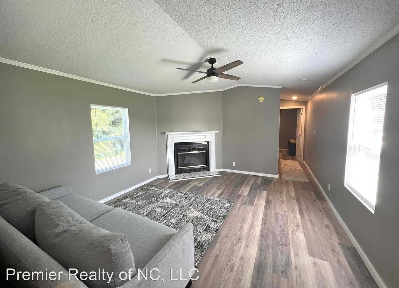 875 Wagner Rd - Photo 2 of 17